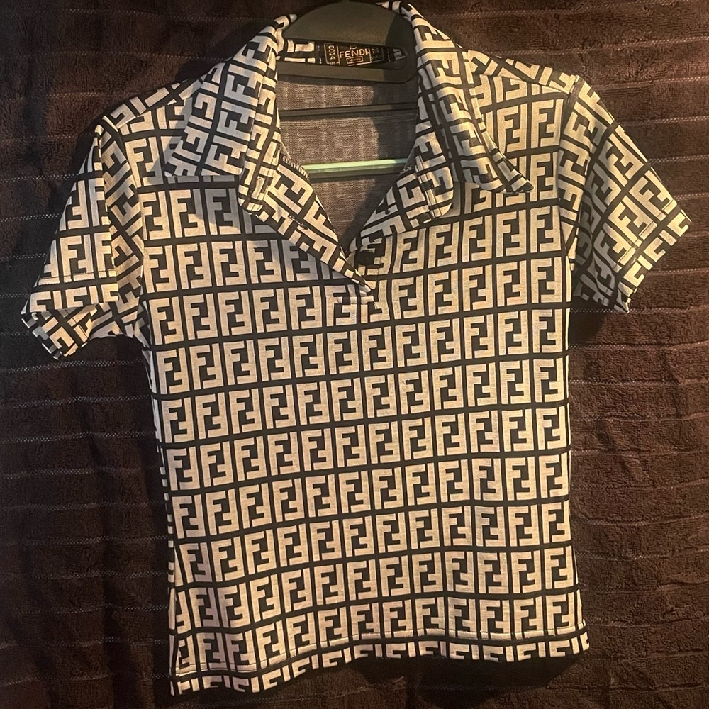 Woman’s blouse